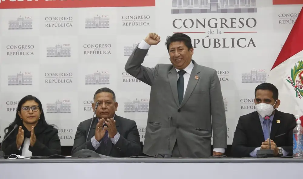 Waldemar Cerrón, de Perú Libre, postula como candidato a la primera vicepresidencia del Congreso en la lista 3 de Esdras Medina. Fotos: Carlos Félix/La República Waldemar Cerrón, de Perú Libre, postula como candidato a la primera vicepresidencia del Congreso en la lista 3 de Esdras Medina. Fotos: Carlos Félix/La República
