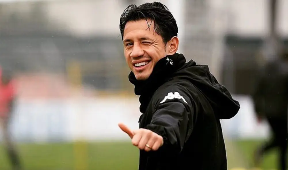 Gianluca Lapadula defenderá la camiseta de Cagliaria hasta el 2025. Foto: GLapadula