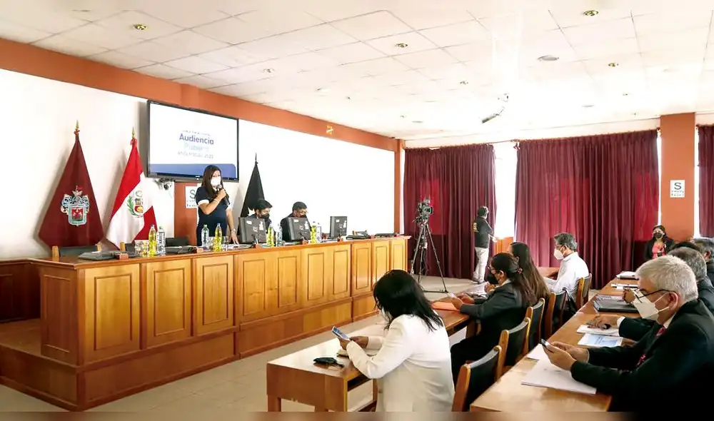 Balance. Gobernadora Gutiérrez rindió cuentas de sus primeros meses de gestión. Foto: La República Balance. Gobernadora Gutiérrez rindió cuentas de sus primeros meses de gestión. Foto: La República