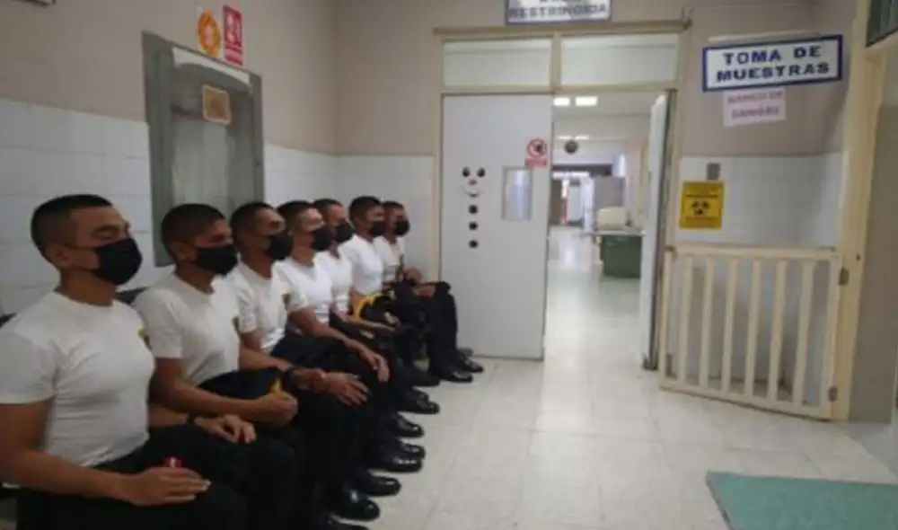 Los estudiantes, al conocer el caso de las mujeres a través de los medios de comunicación, decidieron hacerse presentes. Foto: Hospital Eleazar Guzmán