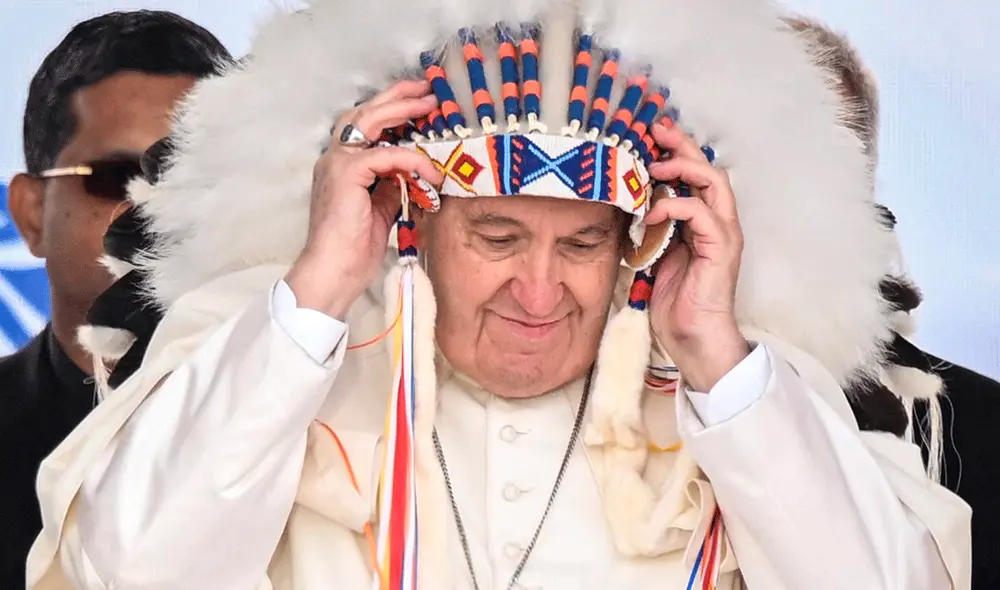 El papa Francisco pidió disculpas a los indígenas canadienses el último lunes. Foto: AFP El papa Francisco pidió disculpas a los indígenas canadienses el último lunes. Foto: AFP