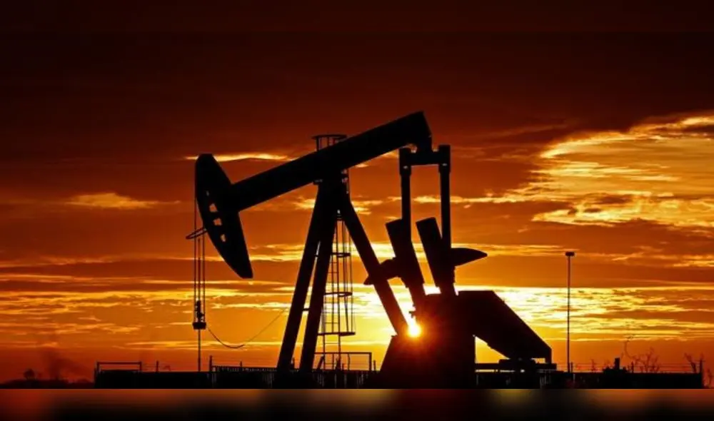 El presidente de EE.UU. prometió liberar 180 millones de barriles de petróleo en seis meses. Foto: Efe