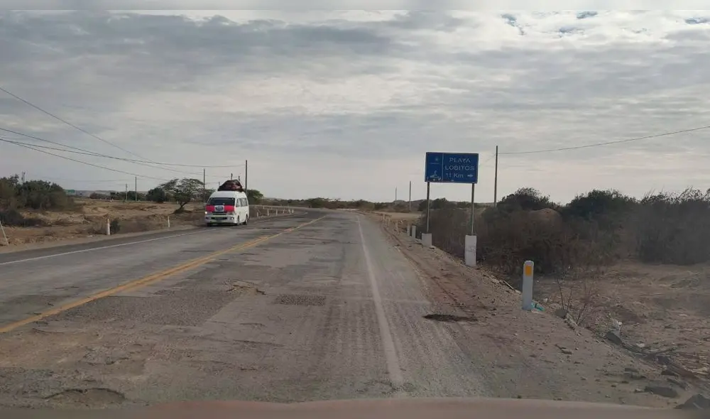 Transportistas de Piura piden dar mantenimiento a un tramo de la carretera Panamericana Norte. Foto: La República.