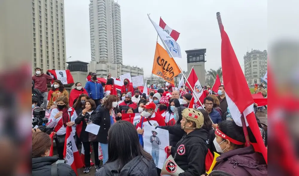Ciudadanos buscan llegar al Congreso de la República. Foto: Giuliana Castillo / URPI - LR Ciudadanos buscan llegar al Congreso de la República. Foto: Giuliana Castillo / URPI - LR