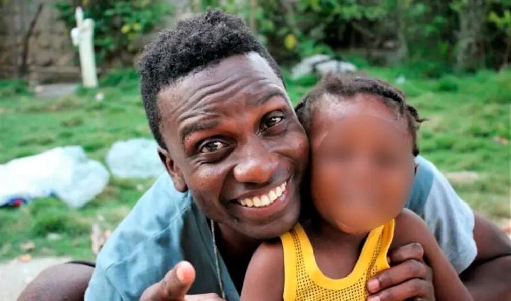 Tanto Jimmy como el pequeño Emilio han formado un vínculo hermoso. The Mirror Tanto Jimmy como el pequeño Emilio han formado un vínculo hermoso. The Mirror