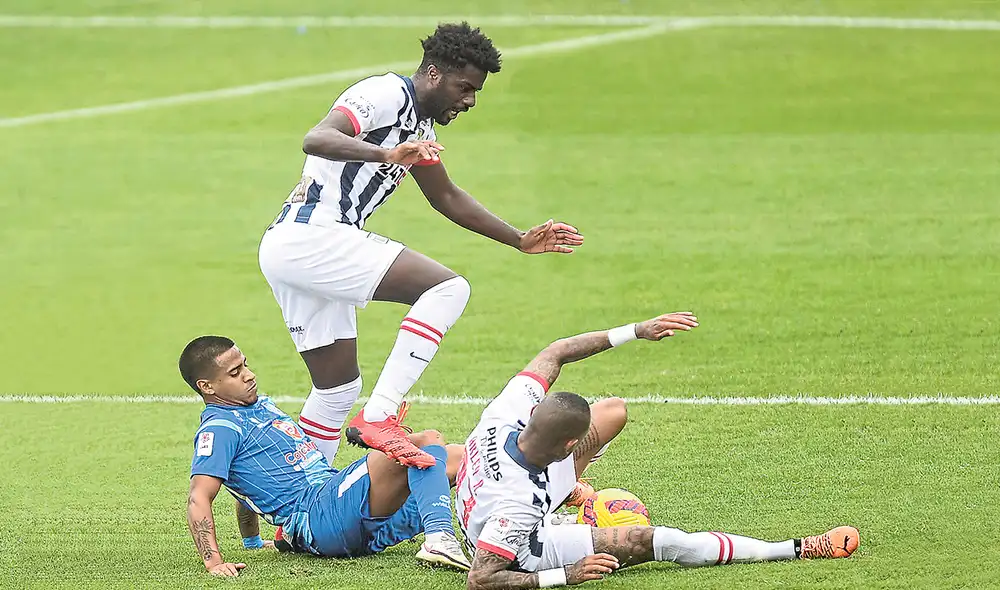 Victoria. Alianza Lima ganó 1-0 a Alianza Atlético gracias al único tanto de Lavandeira al finalizar el primer tiempo. Foto: difusión Victoria. Alianza Lima ganó 1-0 a Alianza Atlético gracias al único tanto de Lavandeira al finalizar el primer tiempo. Foto: difusión
