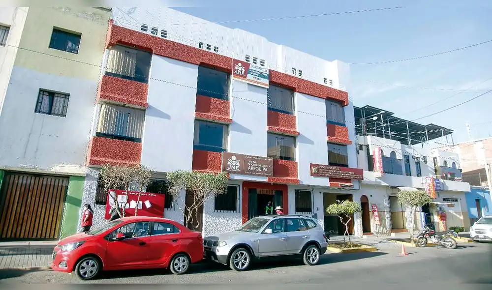 En espera. Jurado resuelve cada día admisibilidad de listas. Foto: La República En espera. Jurado resuelve cada día admisibilidad de listas. Foto: La República