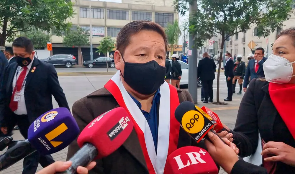 “Tenemos la plena esperanza de que Pedro Castillo no esté implicado en actos d corrupción”, señaló Guido Bellido. Foto: Omar Coca/URPI-LR