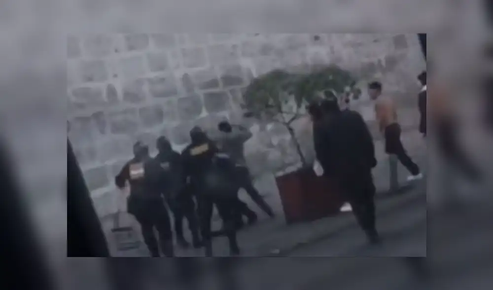 Los agresores del personal de serenazgo se dieron a la fuga. Foto: Cortesía de Radio Yaraví Los agresores del personal de serenazgo se dieron a la fuga. Foto: Cortesía de Radio Yaraví