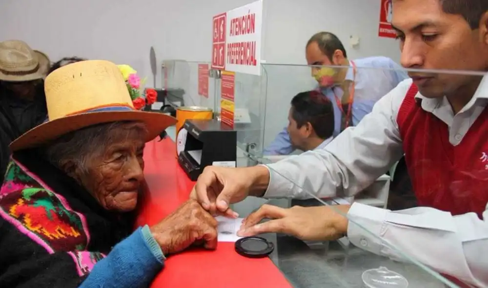 Actualmente, el programa Pensión 65 atiende a más de 560.000 adultos mayores. Foto: Andina Actualmente, el programa Pensión 65 atiende a más de 560.000 adultos mayores. Foto: Andina