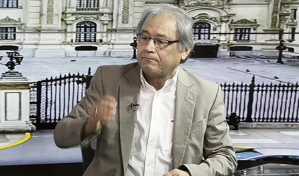Precisiones. Destacado jurista Walter Albán indica que nadie cree en el Congreso ni en el Ejecutivo. Foto: Virgilio Grajeda/La República