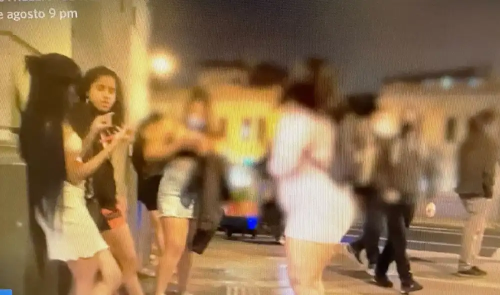 Una de las trabajadoras sexuales manifestó que los delincuentes extranjeros se habrían cobrado la vida de Sharon Silva Ruiz, de 39 años. Foto: captura de América TV Una de las trabajadoras sexuales manifestó que los delincuentes extranjeros se habrían cobrado la vida de Sharon Silva Ruiz, de 39 años. Foto: captura de América TV