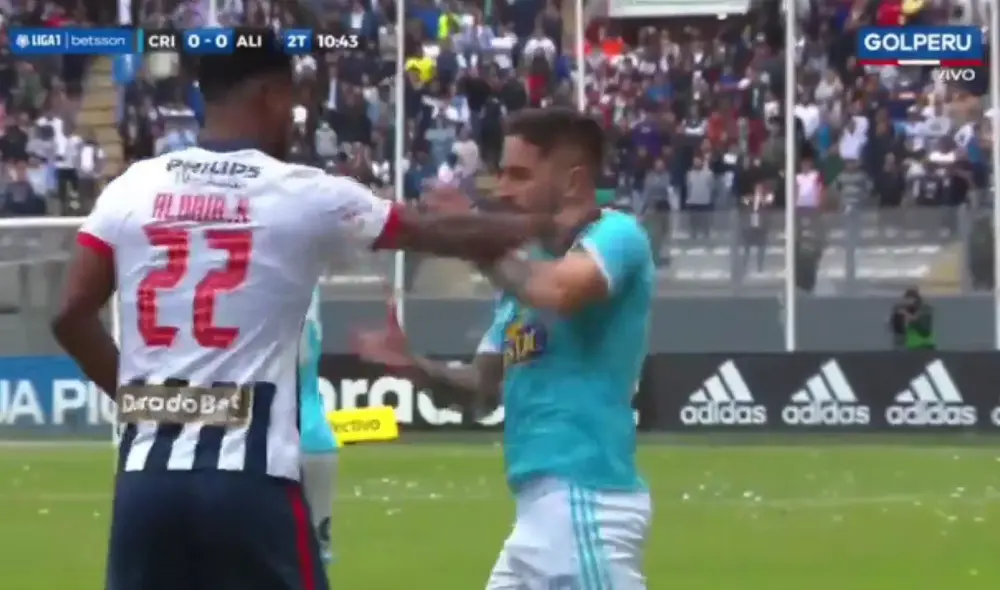 Pelea Hohberg y Aldair. Foto: captura GolPerú Pelea Hohberg y Aldair. Foto: captura GolPerú