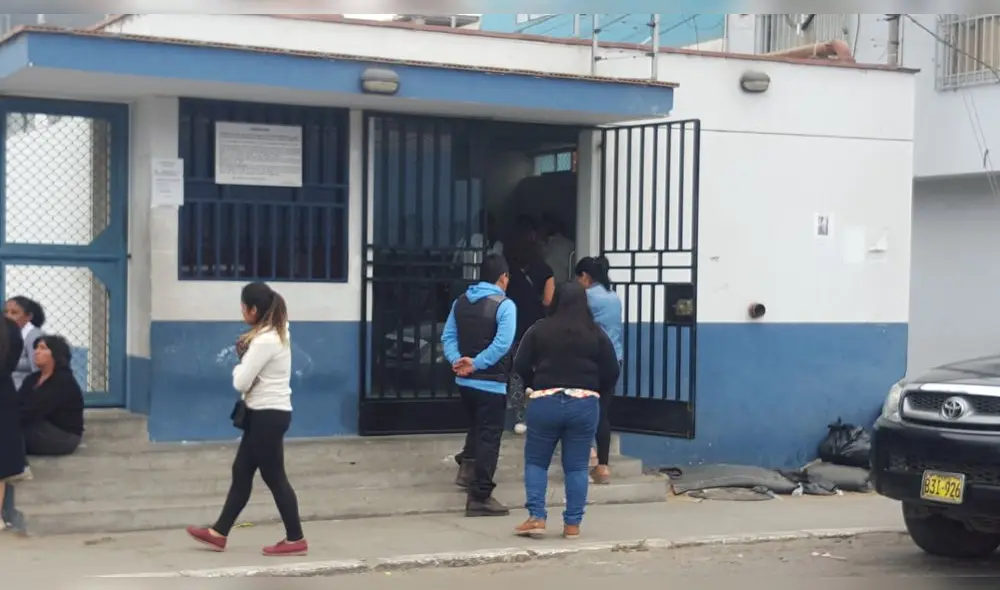 Cuerpo de Harol Gonzales fue trasladado a la morgue. Foto: La República Cuerpo de Harol Gonzales fue trasladado a la morgue. Foto: La República