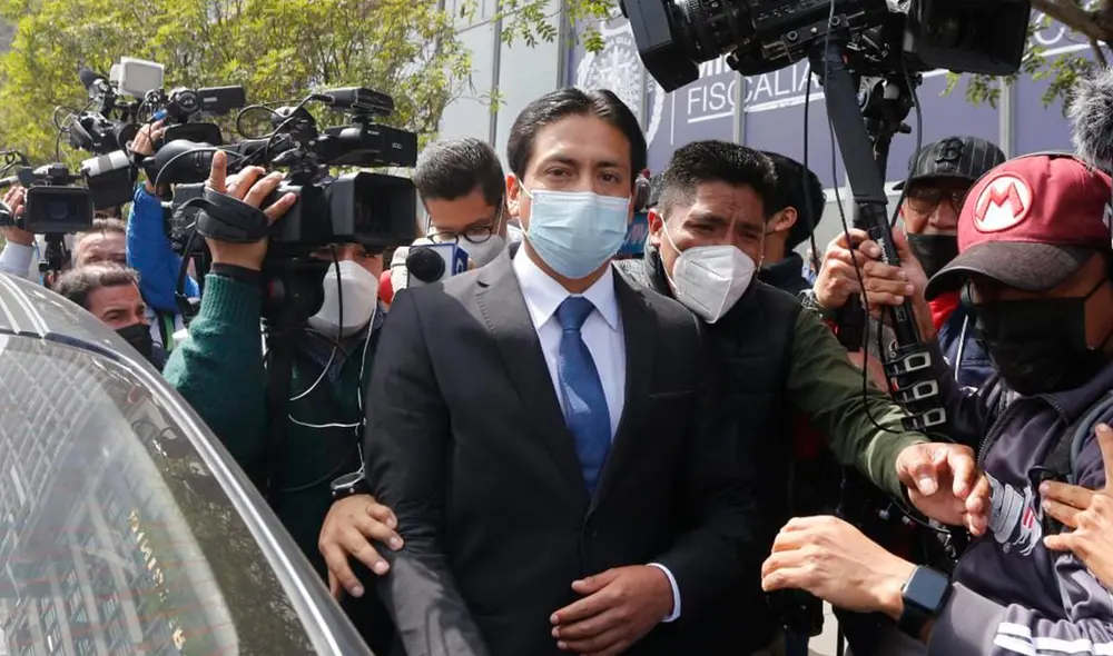 Congresista, Fredy Diaz, acusado de violacion, acude a la fiscalia de la nacion, fotos: Carlos Félix, La República Congresista, Fredy Diaz, acusado de violacion, acude a la fiscalia de la nacion, fotos: Carlos Félix, La República