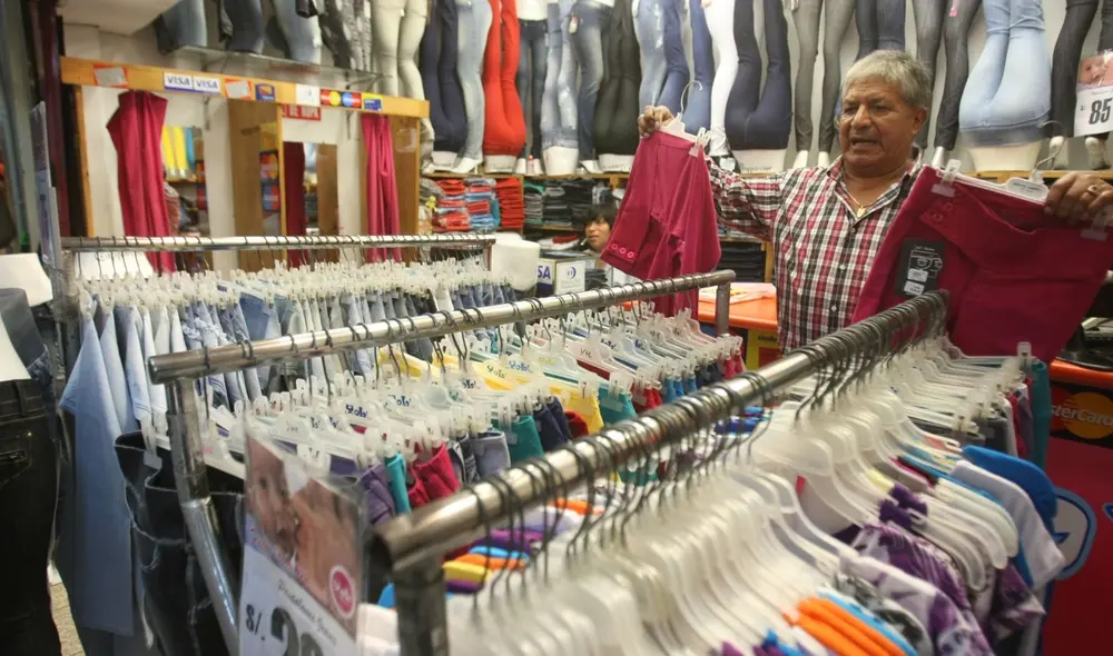 Empresarios esperan que las tasas de interés de los créditos para acceder al FAE-Texco les sea favorable. Foto: Andina