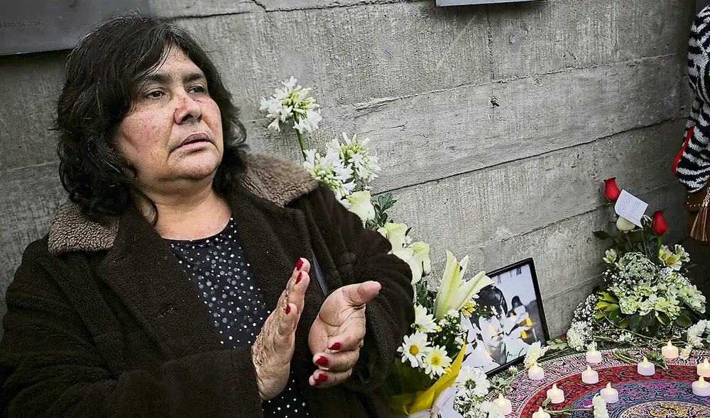 Dolor. Jaime Ayala Sulca tenía 22 años cuando fue desaparecido. Su viuda, Rosa Luz Pallqui, no ha dejado de buscar justicia. Foto: John Reyes/La República