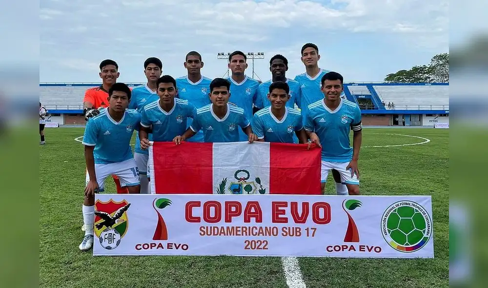 Plantel rimense se luce en Bolivia. Foto: Sporting Cristal.