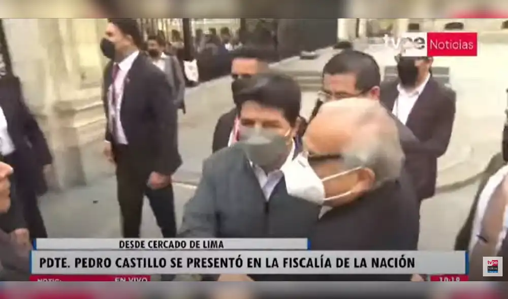 Abrazo entre Pedro Castillo y Aníbal Torres. Foto: captura TV Perú Noticias Abrazo entre Pedro Castillo y Aníbal Torres. Foto: captura TV Perú Noticias