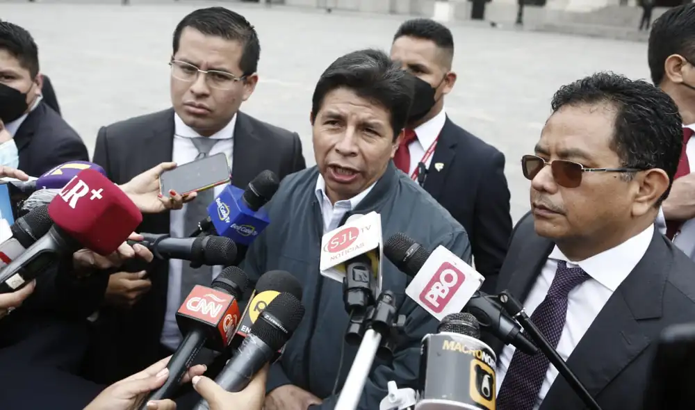 Mandatario se dirigió a la prensa en los exteriores de Palacio. Foto: Marco Cotrina / La República