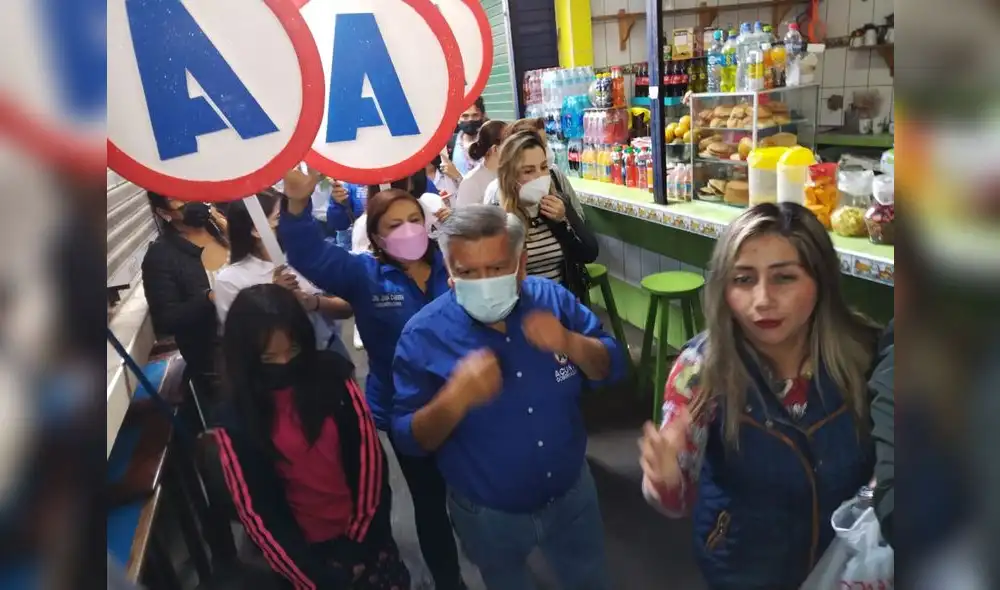 César Acuña criticó a Valdez y Llempén por obras inconclusas. Foto: Y. Goicochea La República César Acuña criticó a Valdez y Llempén por obras inconclusas. Foto: Y. Goicochea La República