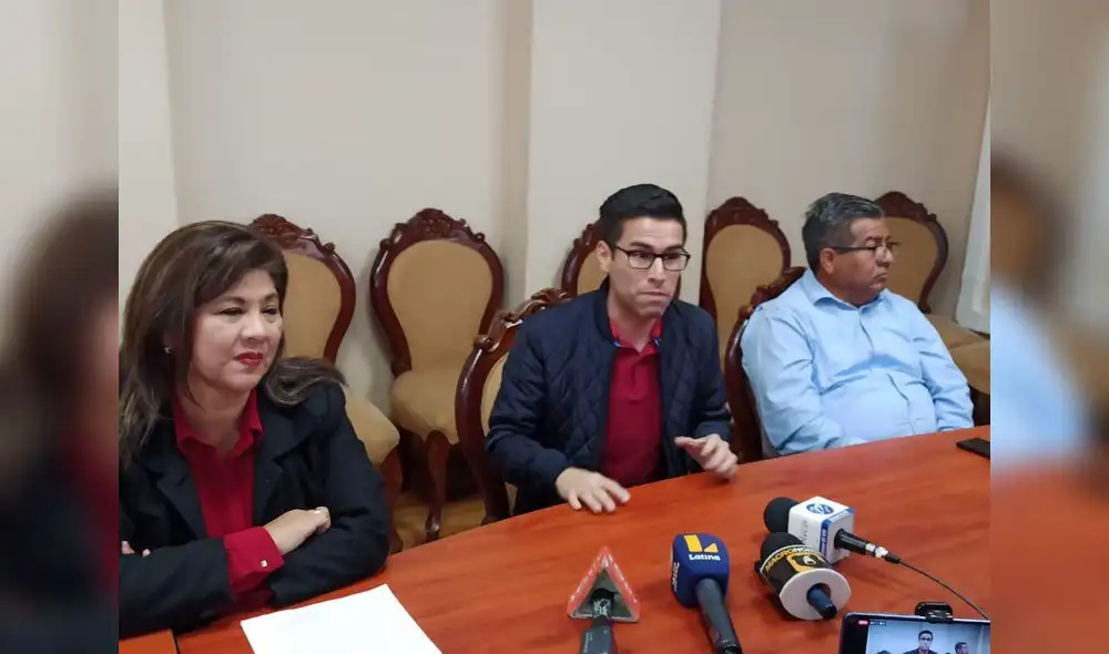 Concejales denunciaron presuntas irregularidades en Beneficencia. Foto: Y. Goicochea/La República Concejales denunciaron presuntas irregularidades en Beneficencia. Foto: Y. Goicochea/La República