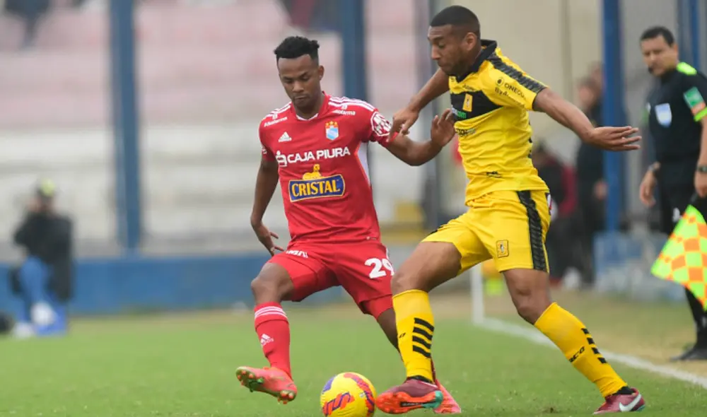 Cantolao y Sporting Cristal empatan en el estadio Iván Elias Moreno de Villa el Salvador. Foto: @LigaFutProf Cantolao y Sporting Cristal empatan en el estadio Iván Elias Moreno de Villa el Salvador. Foto: @LigaFutProf