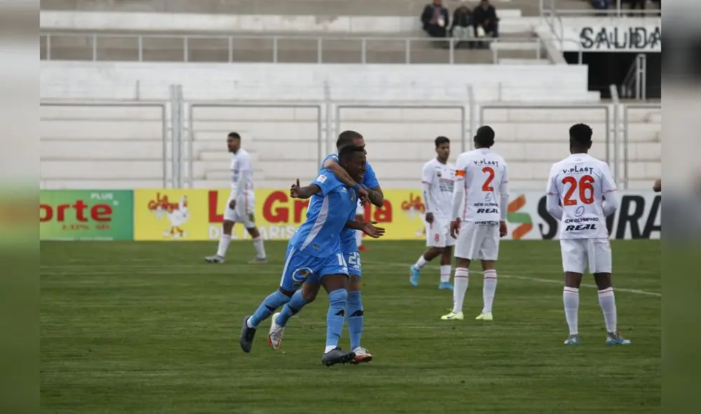En el segundo tiempo se abrió el arco con goles de Jack Durán en el minuto 48’. Foto: Juan Carlos Cisneros/La República