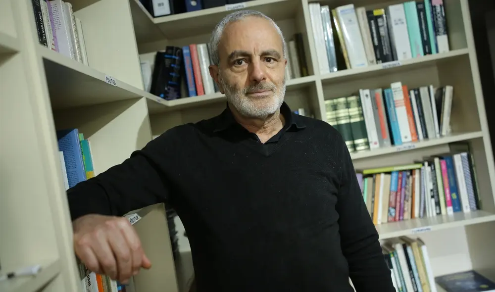 Experto. Kahhat es PhD en Gobierno por la Universidad de Texas. Es docente en la PUCP y en la Academia Diplomática. Foto: John Reyes/La República Experto. Kahhat es PhD en Gobierno por la Universidad de Texas. Es docente en la PUCP y en la Academia Diplomática. Foto: John Reyes/La República