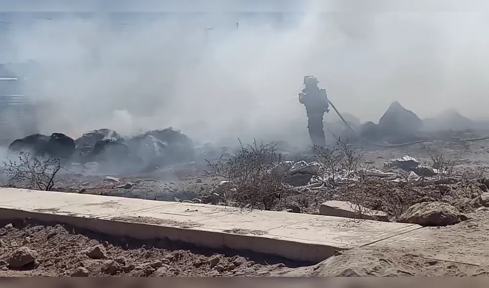 El fuego se produjo en una zona que se hallaba muy cerca a la rivera del río Sabandía. Foto: Captura de Facebook/Radio Yaraví