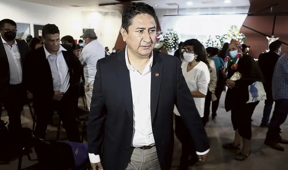 Medida. Transferencias sospechosas, falta de justificación en sus fondos y otros elementos justificaron las incautaciones de dinero contra el fundador de Perú Libre y su progenitora. Foto: Marco Cotrina/La República Medida. Transferencias sospechosas, falta de justificación en sus fondos y otros elementos justificaron las incautaciones de dinero contra el fundador de Perú Libre y su progenitora. Foto: Marco Cotrina/La República