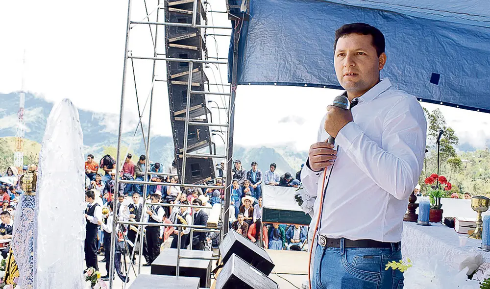 El dato. El alcalde Nenil Medina reportó el “robo” de sus celulares, pero el levantamiento de las comunicaciones permitirá acceder a información de sus llamadas y mensajes. Foto: difusión