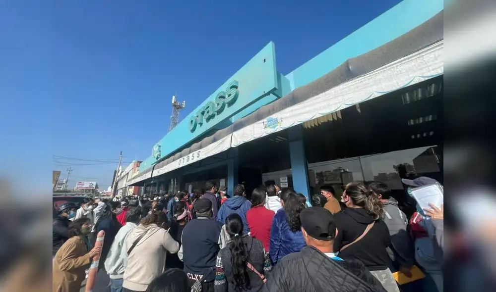 Tenso panorama se advirtió desde muy tempranas horas. Foto: Rosa Quincho/URPI-LR