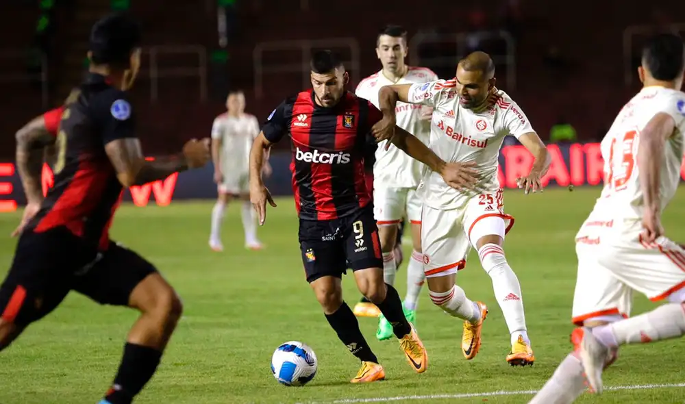 Internacional empató de visita y espera con todas sus armas el cierre de la llave en Brasil. Foto: Rodrigo Talavera/La República Internacional empató de visita y espera con todas sus armas el cierre de la llave en Brasil. Foto: Rodrigo Talavera/La República