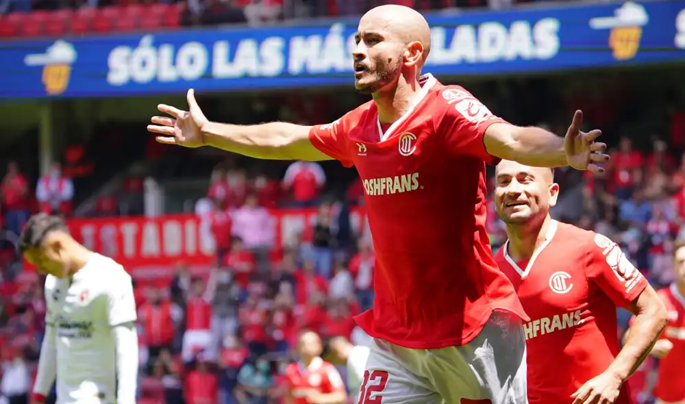 Carlos González Espínola abrió el camino del triunfo de Toluca ante Tijuana. Foto: Twitter @TolucaFC
