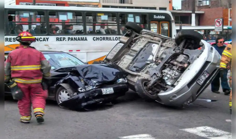 Existen autos inseguros que siguen siendo vendidos en Perú. Foto: Andina