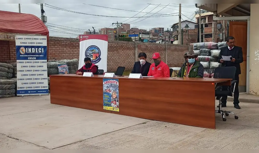 Gobernador de Cusco explicó situación de donación. Foto: Alexander Flores / URPI