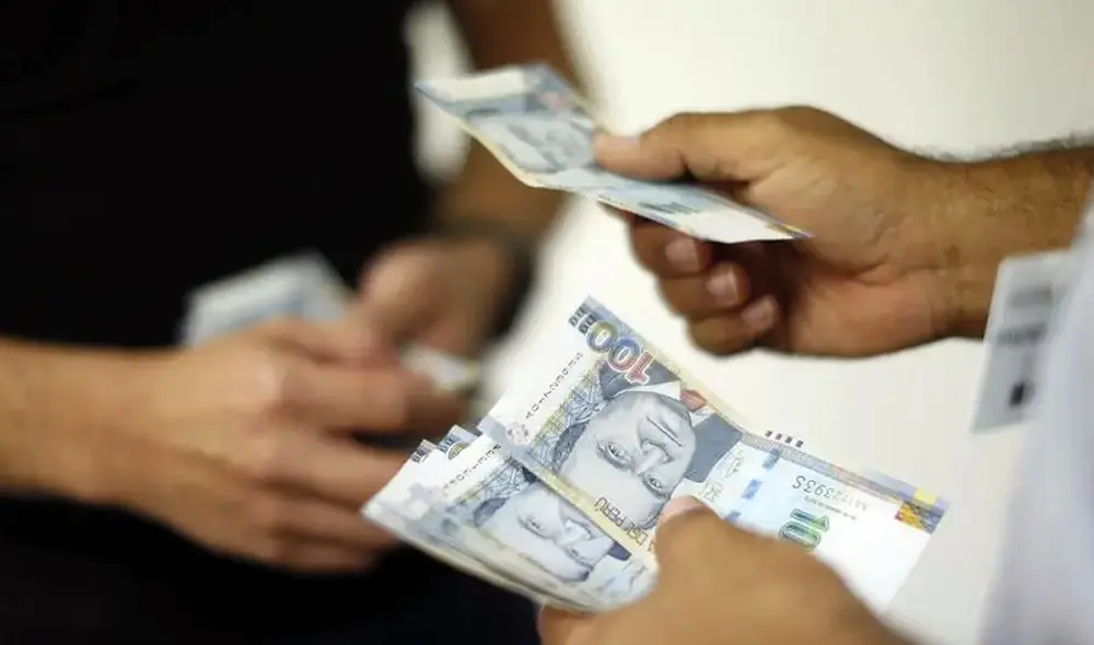 Iniciativa busca que los ingresos de los trabajadores del sector público se equiparen a los del sector privado. Foto: infoMercado