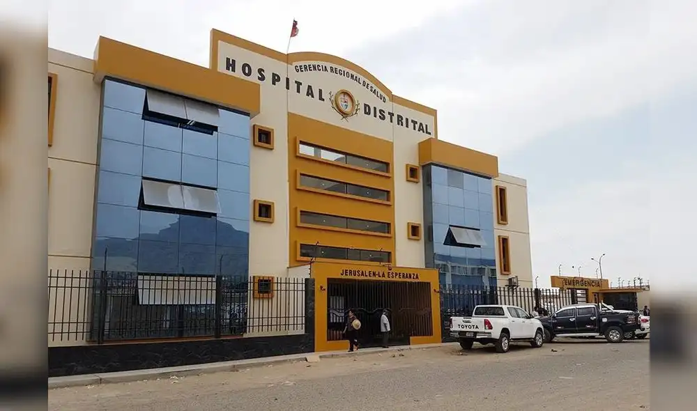 Hospital Jerusalén fue asaltado por pareja de ladrones. Foto: La República Hospital Jerusalén fue asaltado por pareja de ladrones. Foto: La República