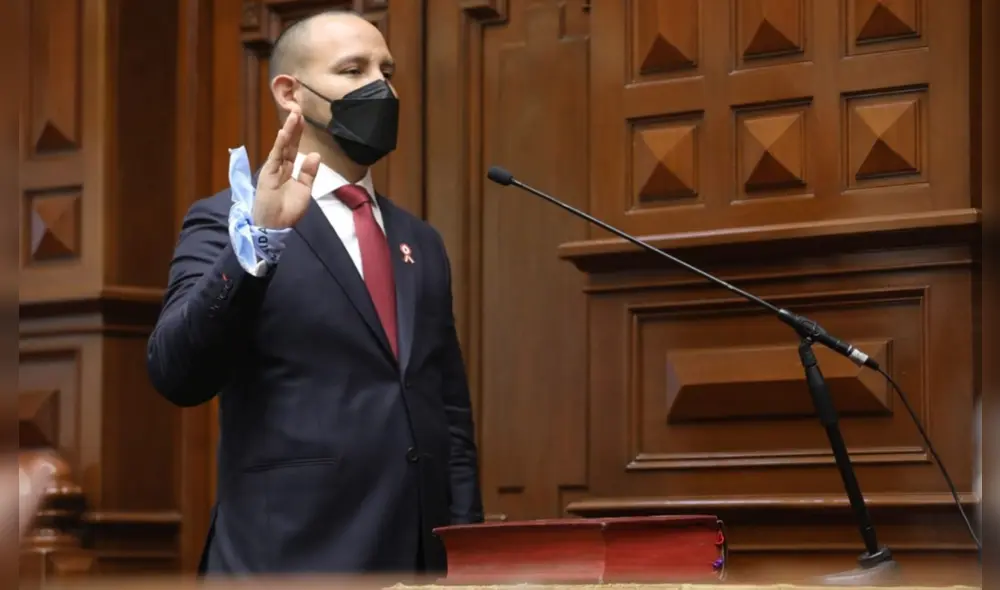 Alejandro Muñante pertenece a Renovación Popular y ha protagonizado distintos titulares. Foto: Andina