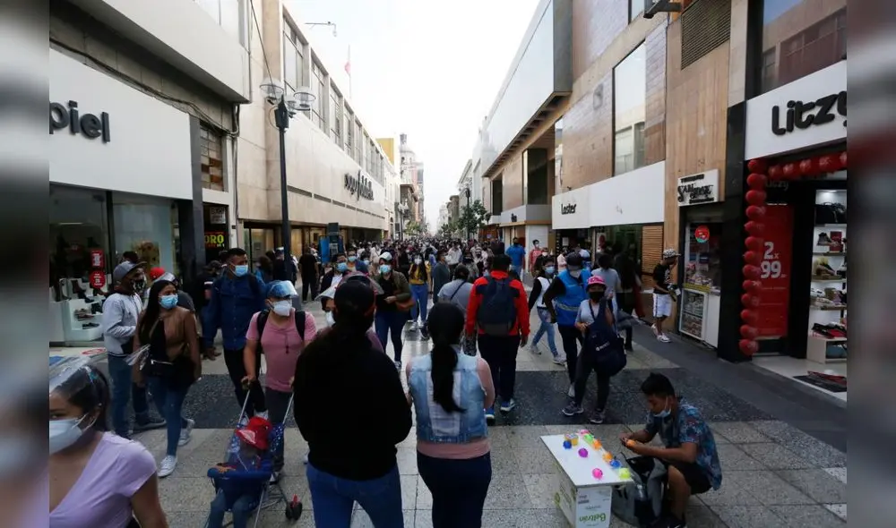 Armas sostiene que la actividad económica podría crecer más pero ante la crisis política, los indicadores de confianza seguirán afectados y en el tramo pesimista. Foto: Félix Contreras / La República Armas sostiene que la actividad económica podría crecer más pero ante la crisis política, los indicadores de confianza seguirán afectados y en el tramo pesimista. Foto: Félix Contreras / La República