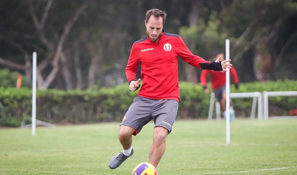 Hernán Novick no juega desde la derrota ante Deportivo Municipal. Foto: Universitario/Twitter