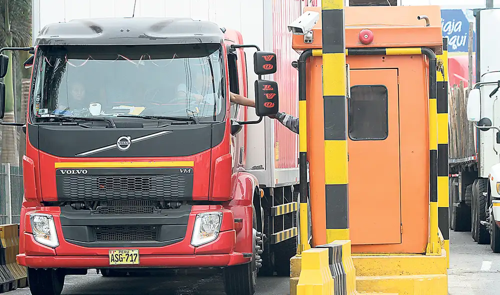 Beneficio. Los vehículos de carga pagarán el 60% del costo habitual en los peajes. Foto: La República