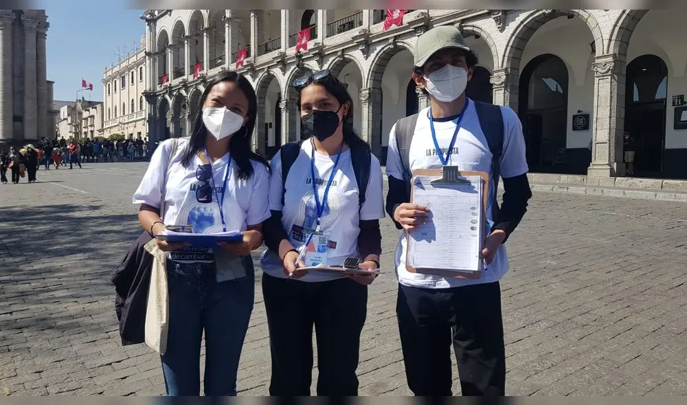 Jóvenes agrupados bajo el colectivo La Propuesta Ciudadana buscan viabilizar el adelanto de elecciones. Foto: La República Jóvenes agrupados bajo el colectivo La Propuesta Ciudadana buscan viabilizar el adelanto de elecciones. Foto: La República