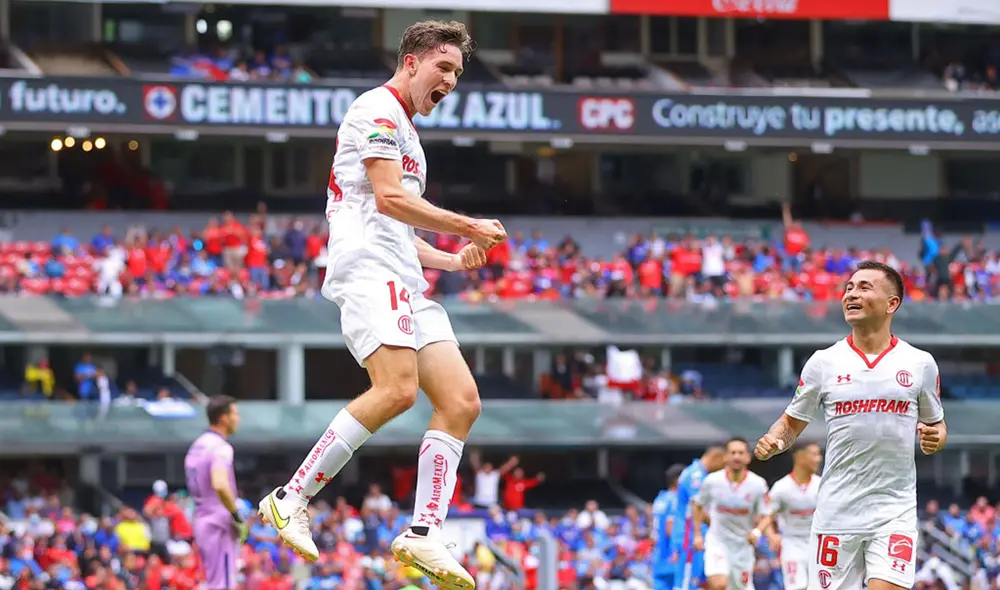 Marcel Ruiz celebrando el segundo tanto de Toluca. Foto: Twitter @TolucaFC