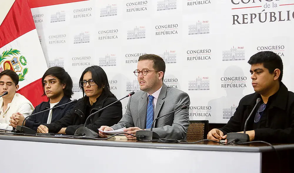 Propuesta. Cavero presentó proyecto de unión civil, pero antes no apoyó iniciativas similares. Foto: Félix Contreras/ La República Propuesta. Cavero presentó proyecto de unión civil, pero antes no apoyó iniciativas similares. Foto: Félix Contreras/ La República