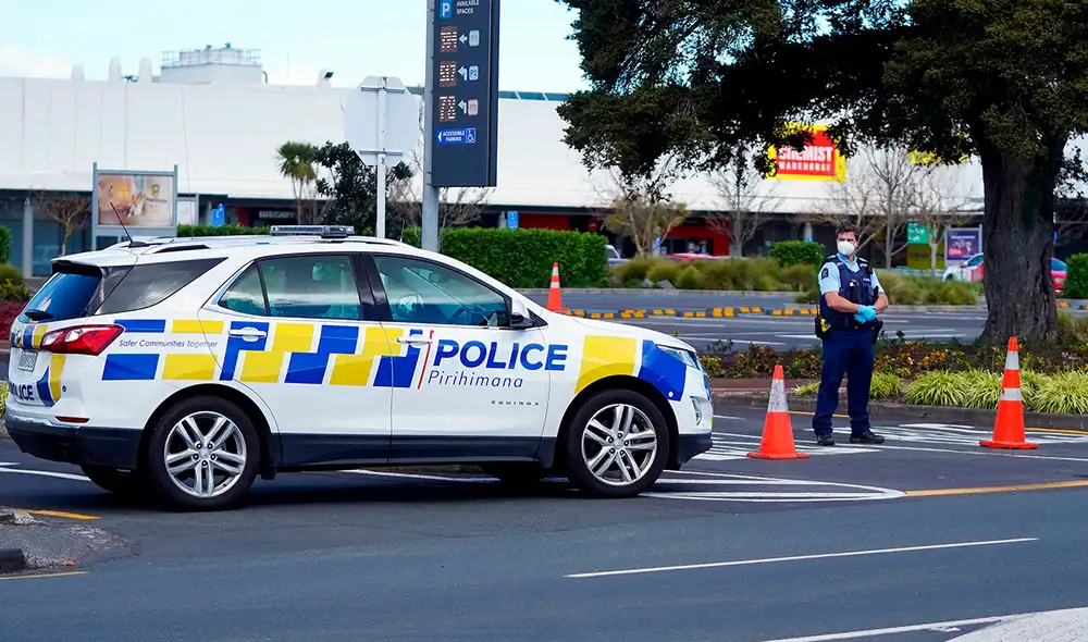 Uno de los vecinos de la zona se sorprendió de que la familia no sintiera el mal olor que desprendía su hogar. Foto: AFP. Uno de los vecinos de la zona se sorprendió de que la familia no sintiera el mal olor que desprendía su hogar. Foto: AFP.
