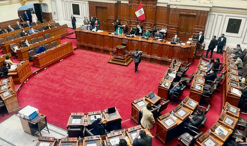 Prepotencia. Parlamentarios ahora buscarán una resolución del TC para que ningún juez pueda pronunciarse ante el eventual atropello de la Constitución en los procesos parlamentarios. Foto: difusión