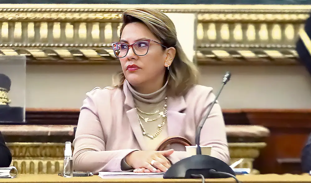 Solicitud. Legisladora reclama porque su iniciativa ya lleva mucho tiempo encarpetada. Foto: Congreso