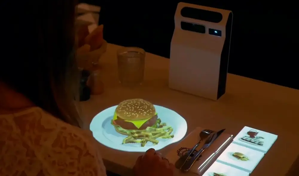 Así luce una hamburguesa en realidad aumentada. Foto: captura de YouTube/HoloLamp
